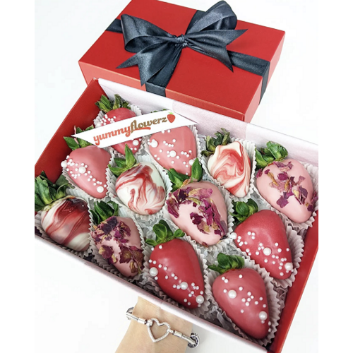 12pcs Red Marble & Rose Petals Chocolate Strawberries Gift Box